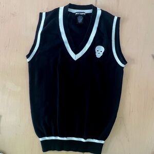 Hot Topic Womens Skull Sweater Vest S Punk Goth Grunge Skull Biker Layer Skater